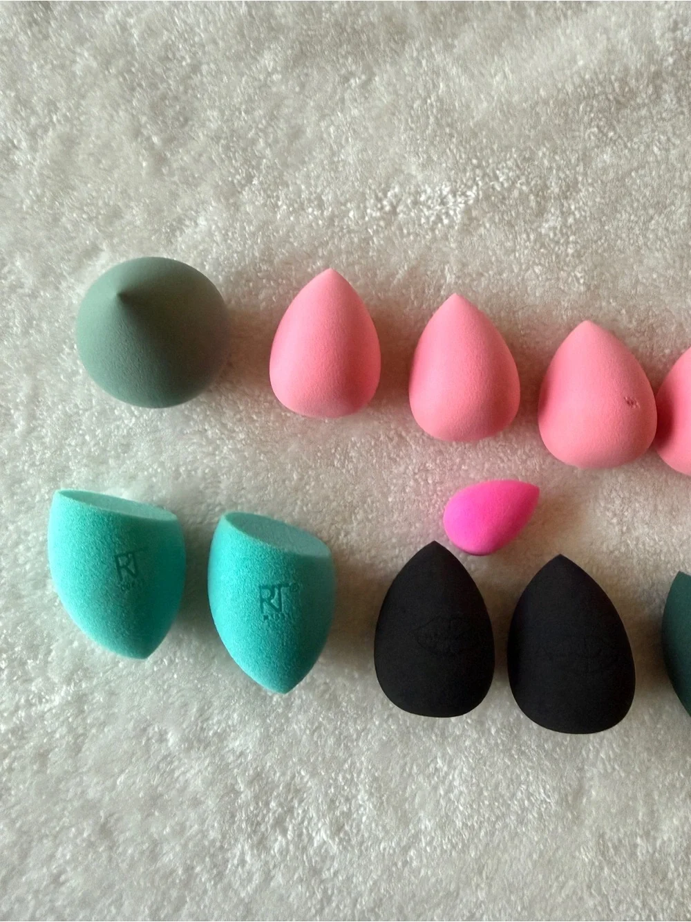 Lot of 15 makeup foundation sponge blenders morphe, real techniques, ciele